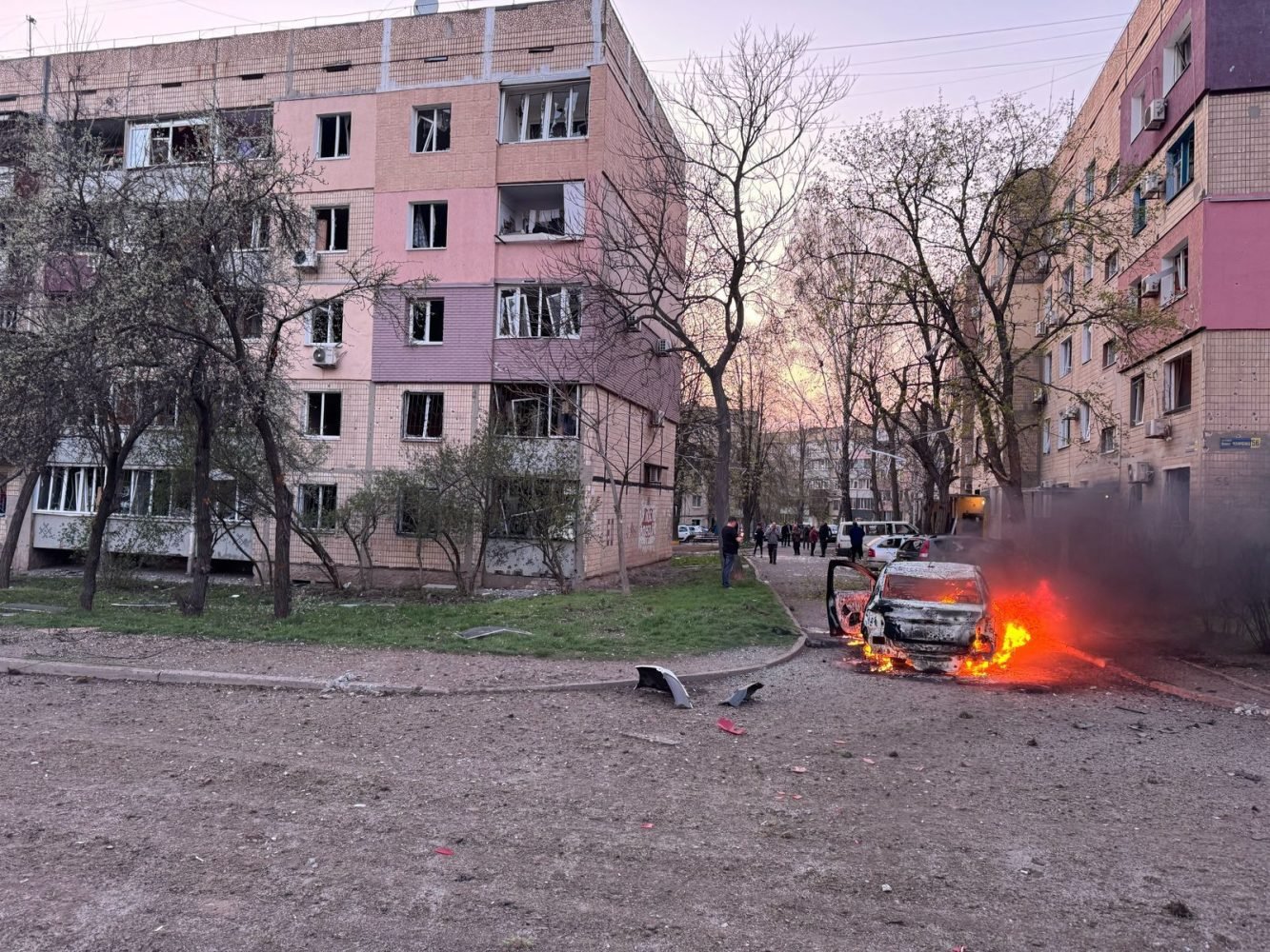 Russian missile kills 16 in Zelensky’s hometown